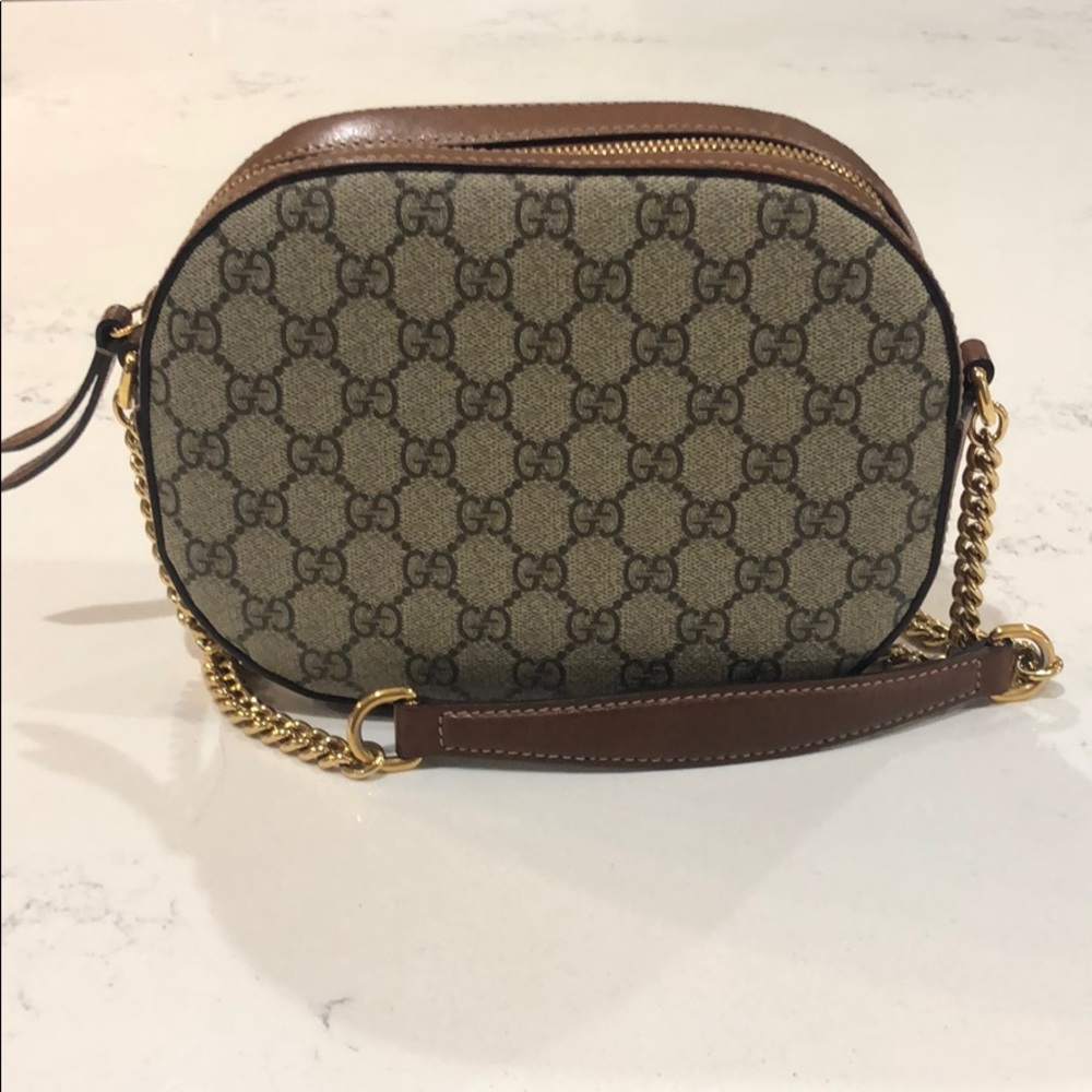 Gucci GG Supreme Mini Chain Bag